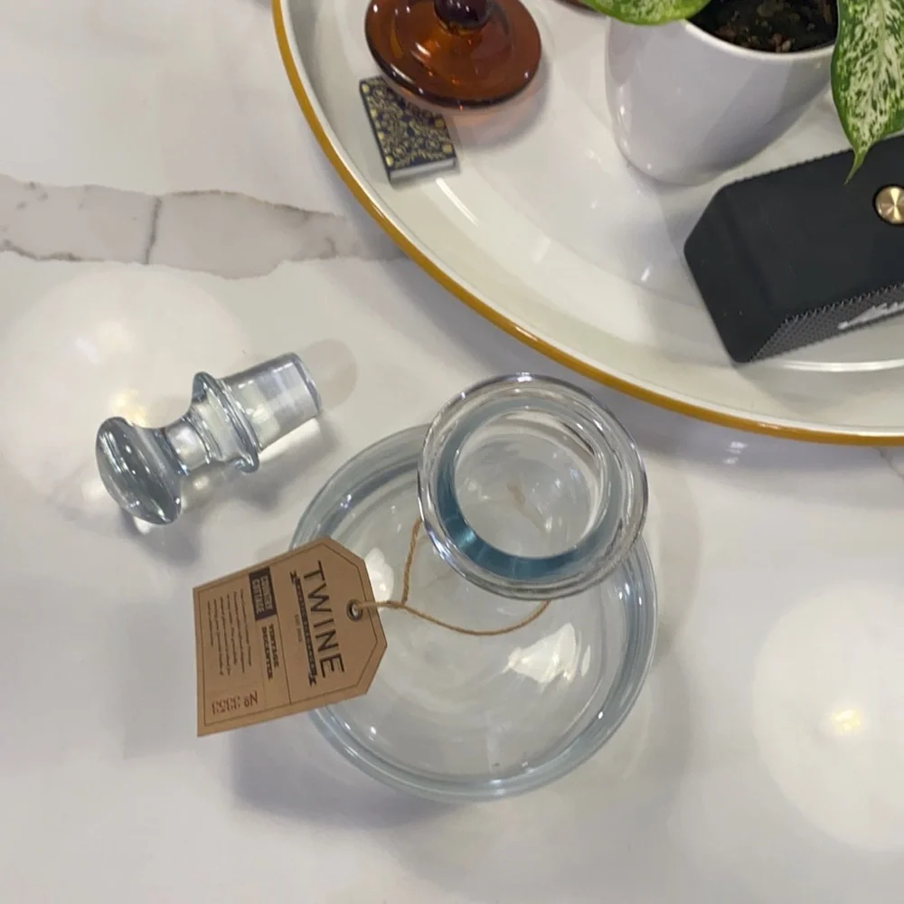 [Twine] Country Cottage Vintage Decanter